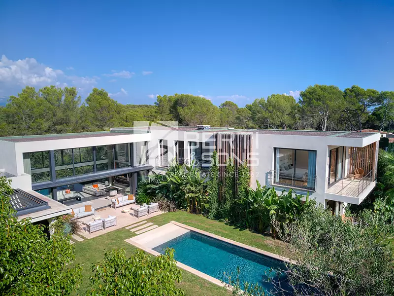 Maison, 700 m²