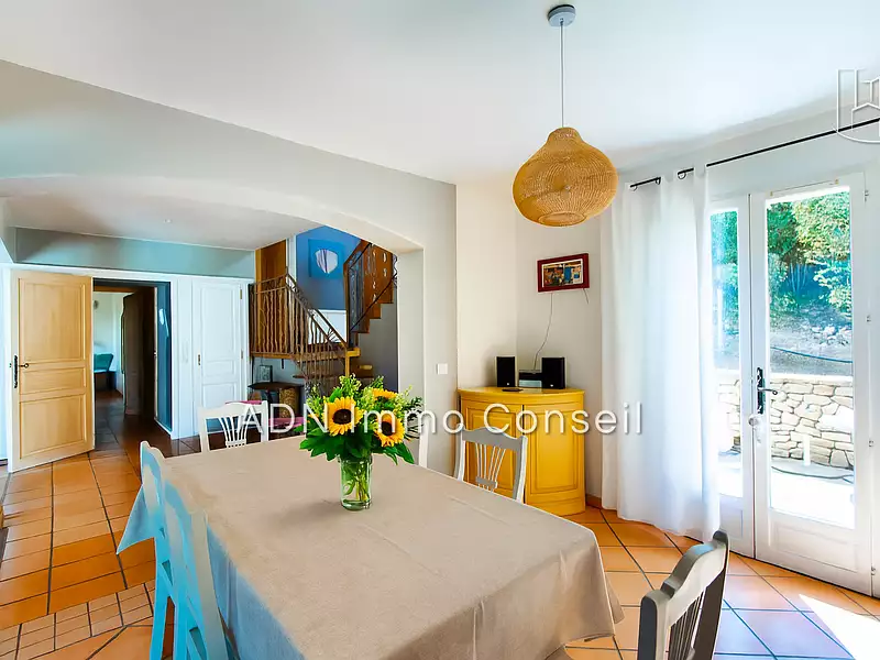 Maison, 162 m²