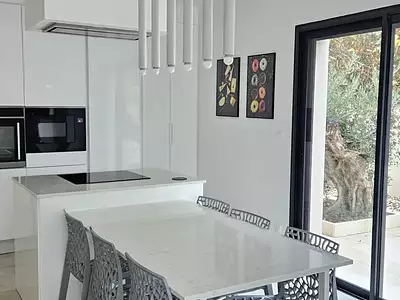 Maison, 163 m²