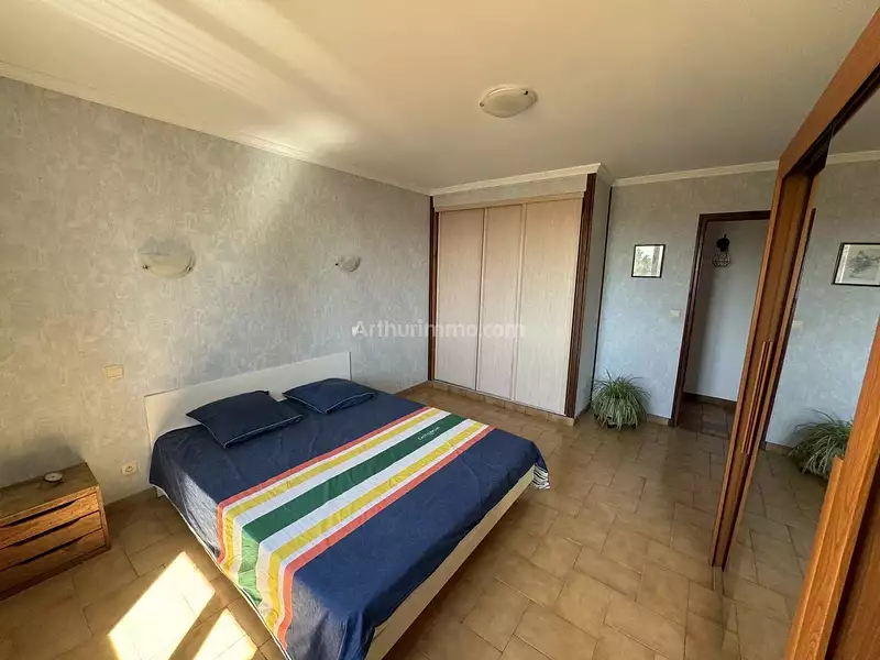 Maison, 230 m²