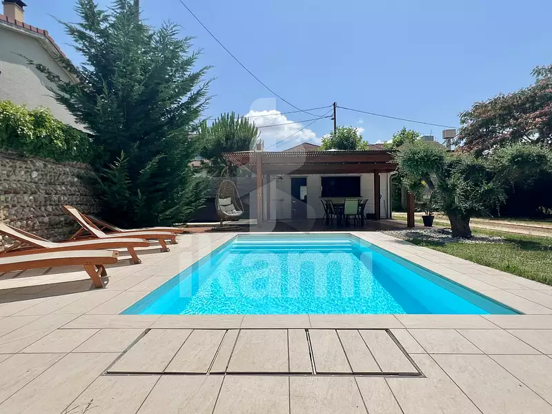 Maison, 280 m²