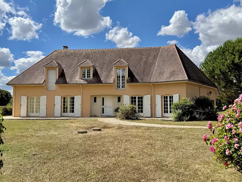 Maison, 244 m²