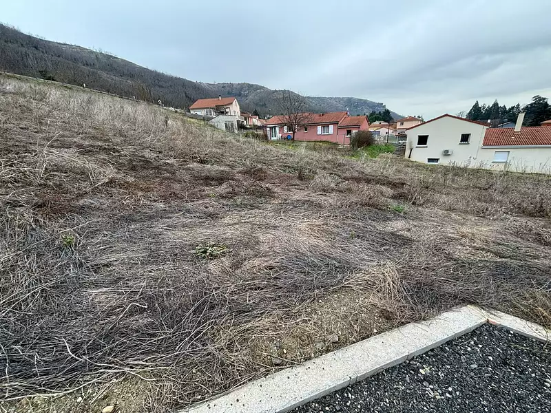 Terrain, 512 m²