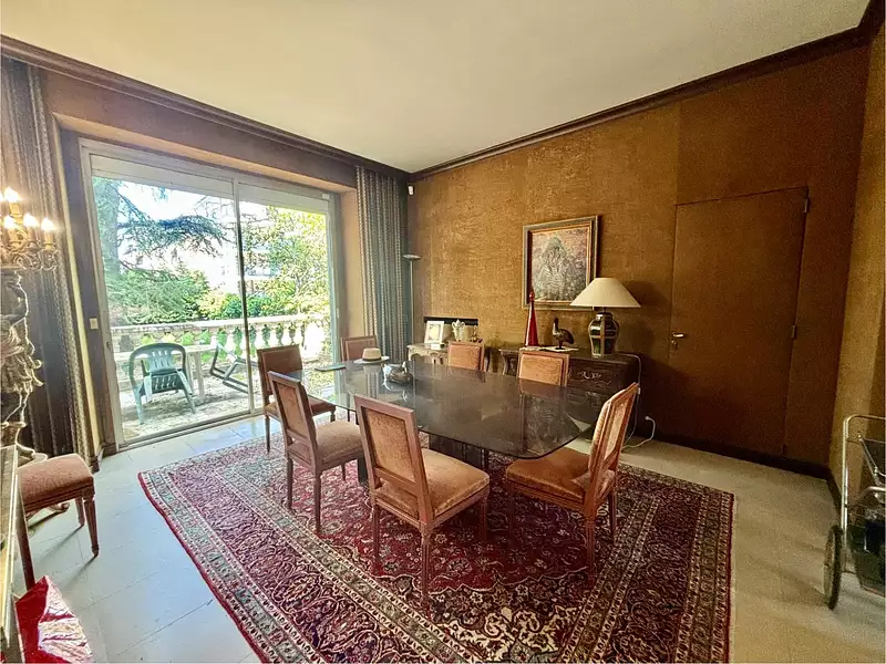 Maison, 268 m²