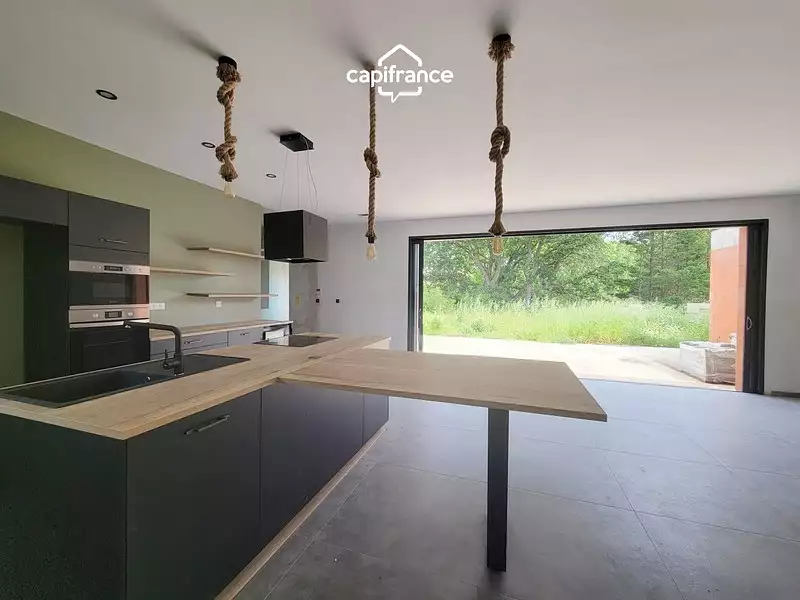 Maison, 184 m²