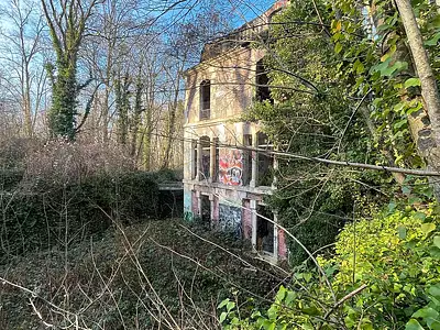 Terrain, 12 000 m²