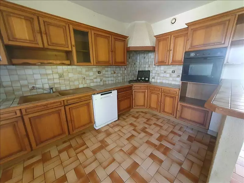 Maison, 231 m²