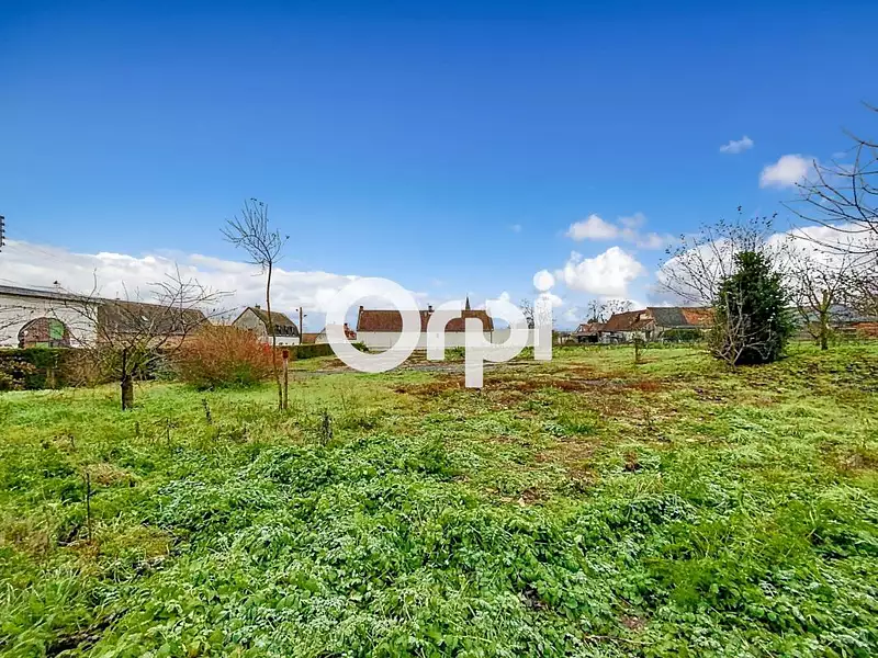 Terrain, 2 083 m²