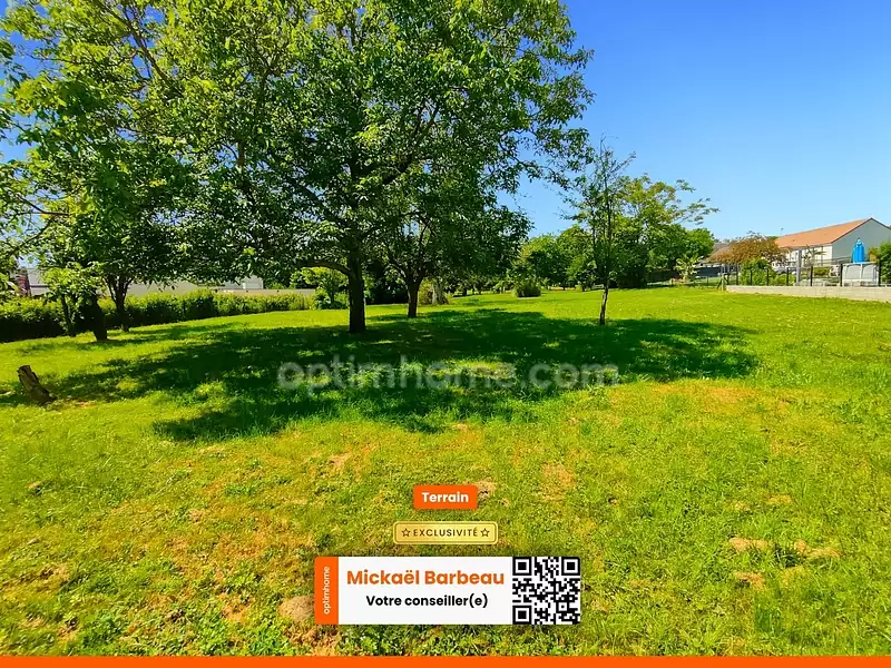 Terrain, 2 110 m²