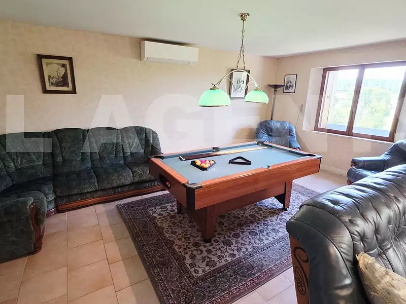 Maison, 298 m²