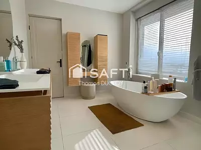 Maison, 180 m²