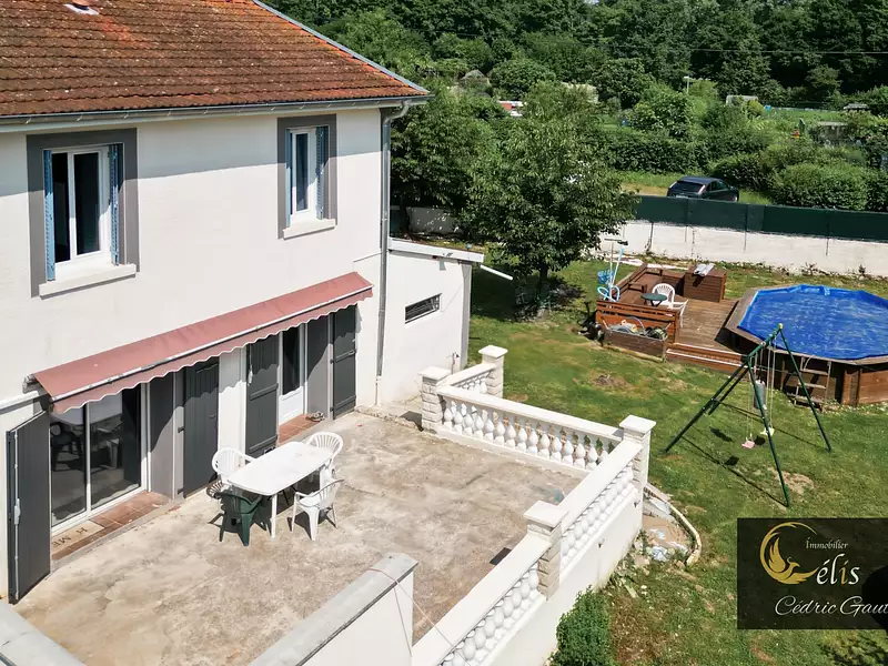 Maison, 96 m²