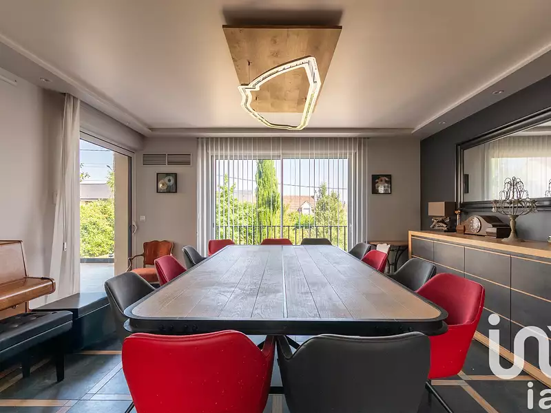 Maison, 215 m²