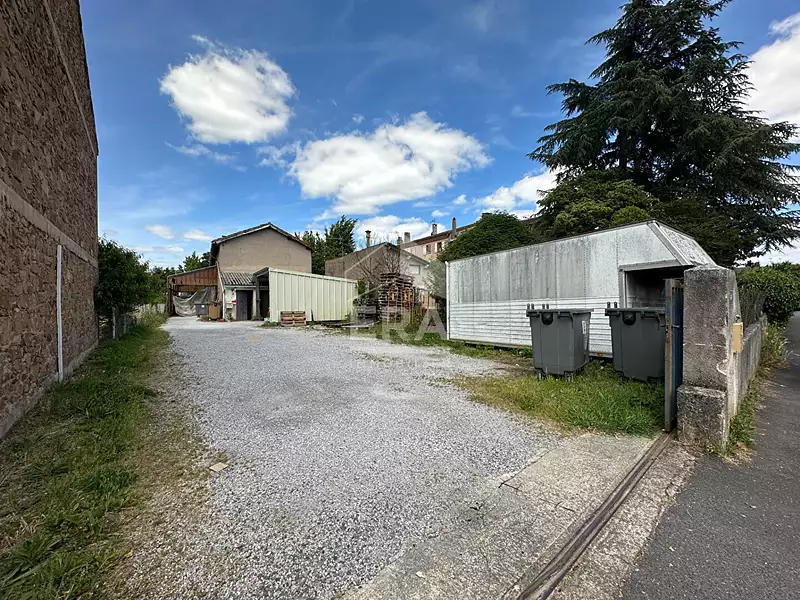 Divers, 200 m²