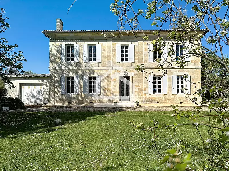 Maison, 210 m²