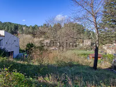 Terrain, 703 m²