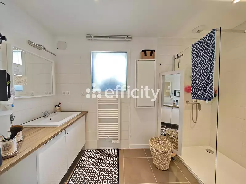 Maison, 121 m²