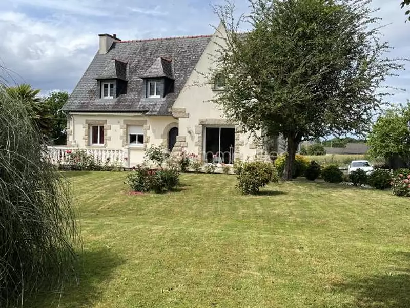 Maison, 163 m²