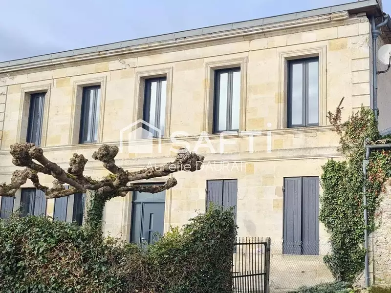 Maison, 250 m²