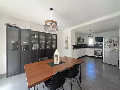 Maison, 93,7 m²