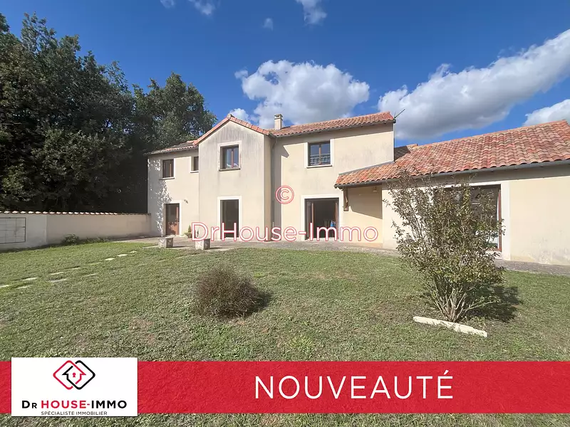Maison, 205,12 m²