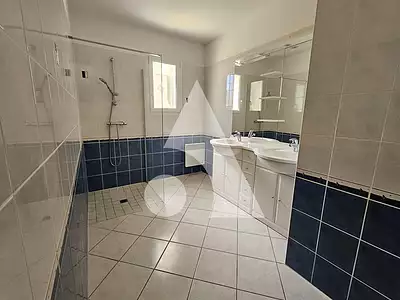 Maison, 99 m²