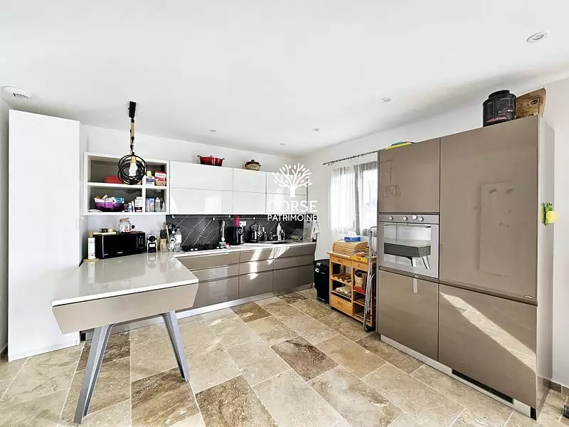 Maison, 102 m²