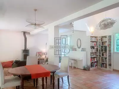 Maison, 143 m²