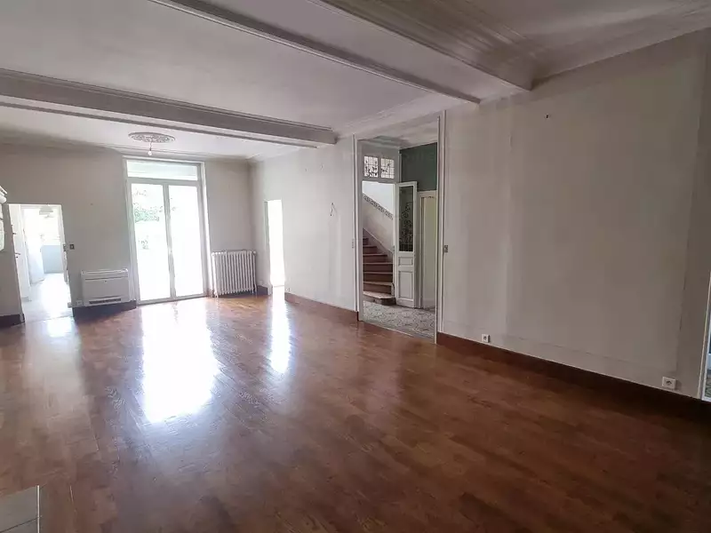 Maison, 250 m²