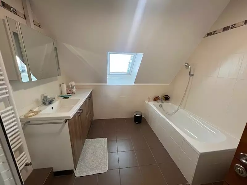 Maison, 193 m²