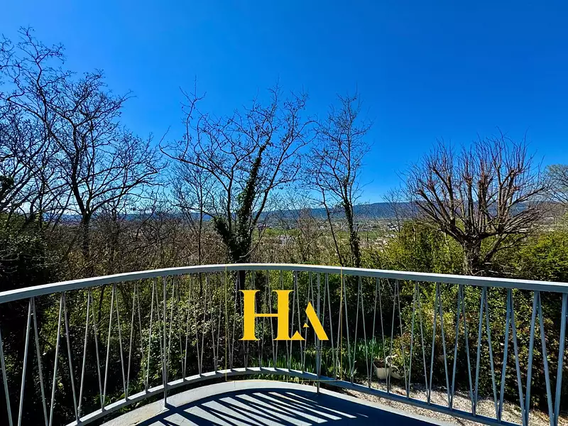 Maison, 244 m²