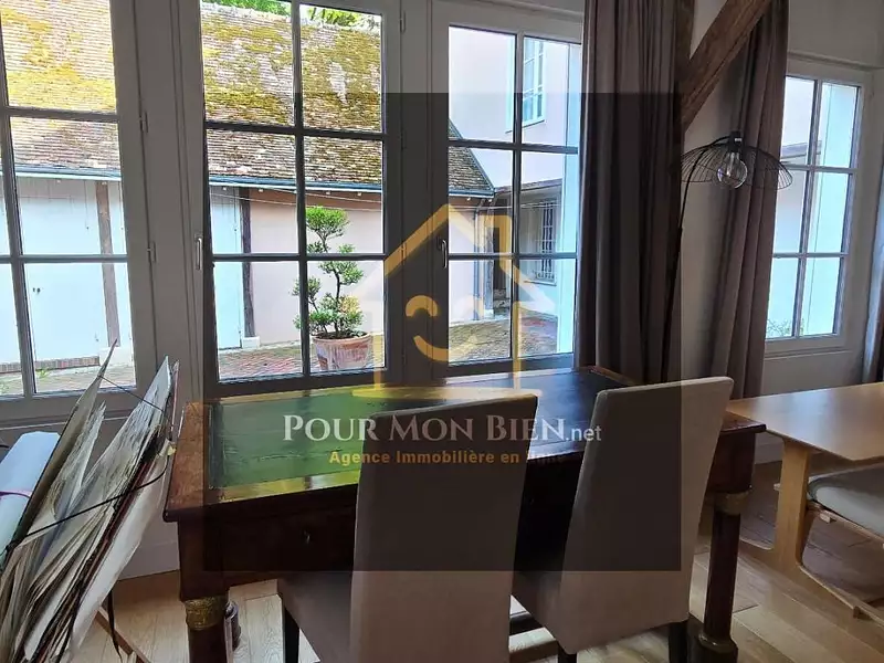 Maison, 345 m²