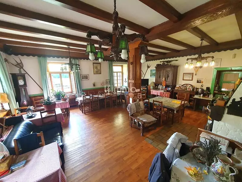 Immeuble, 594 m²
