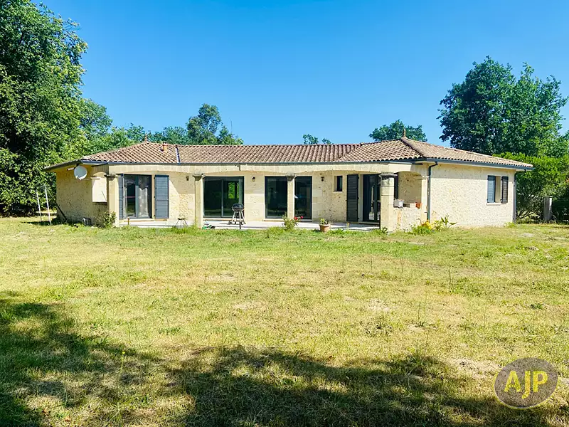 Maison, 145 m²