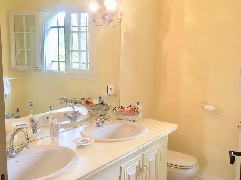 Maison, 350 m²