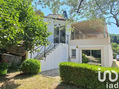 Maison, 235 m²