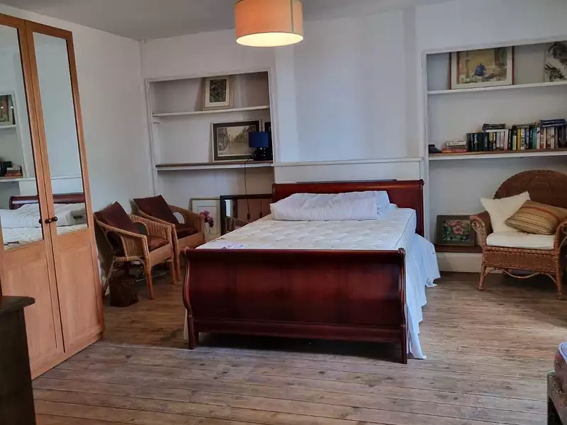 Maison, 216 m²