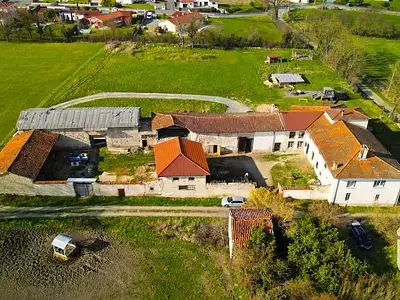 Maison, 250 m²