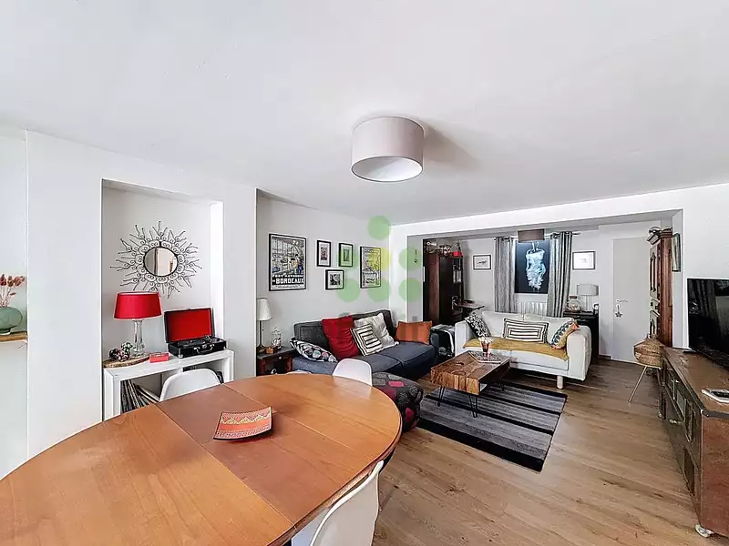 Maison, 220 m²