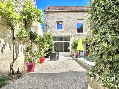 Maison, 239 m²