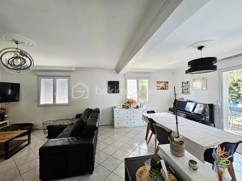 Maison, 135 m²