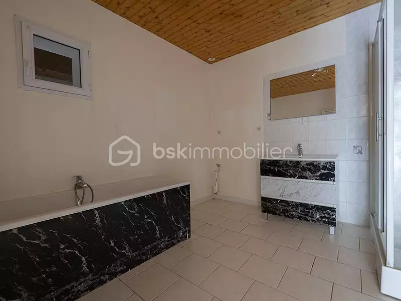Maison, 300 m²