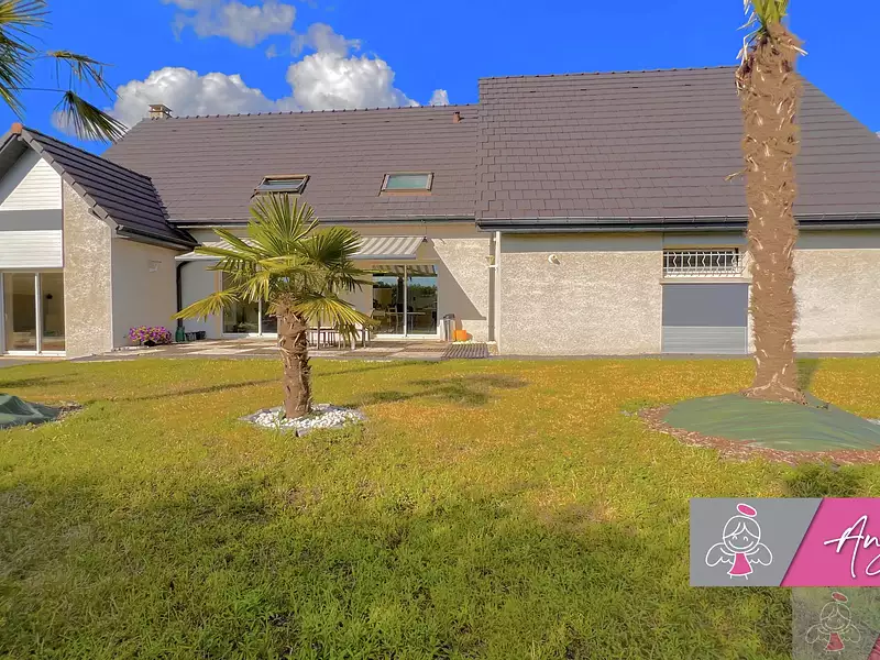 Maison, 204 m²