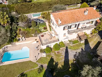 Maison, 295,11 m²