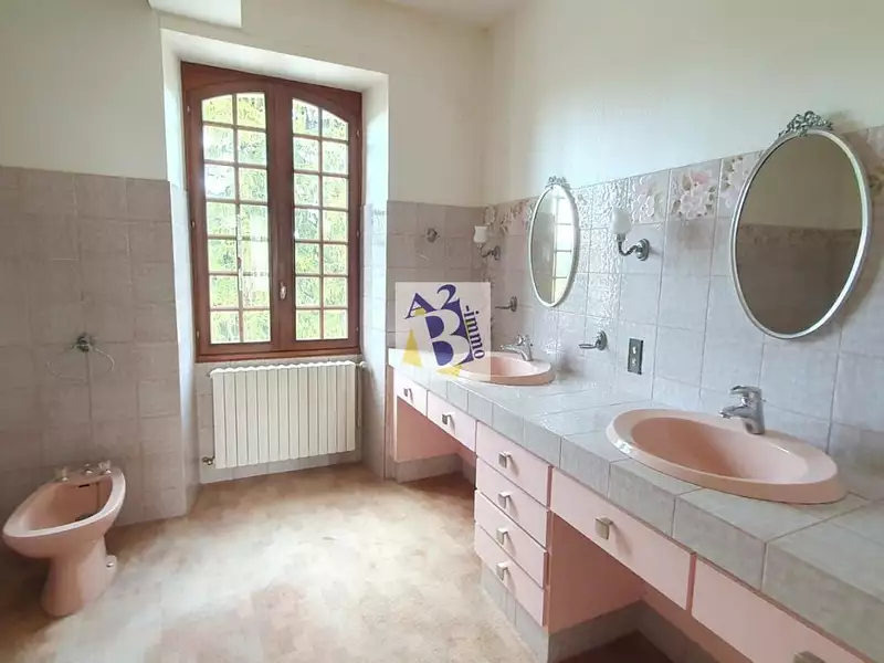 Maison, 221 m²