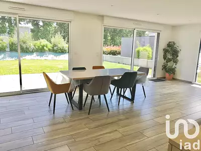 Maison, 190 m²