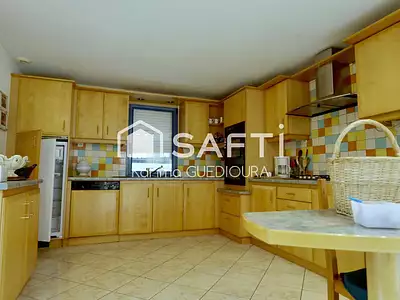 Maison, 160 m²