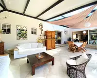 Maison, 225 m²