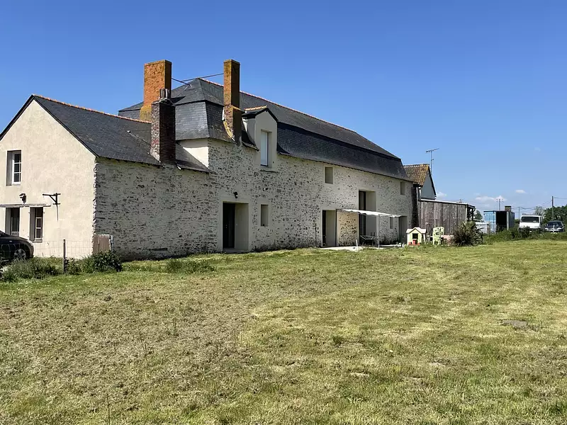 Maison, 252 m²