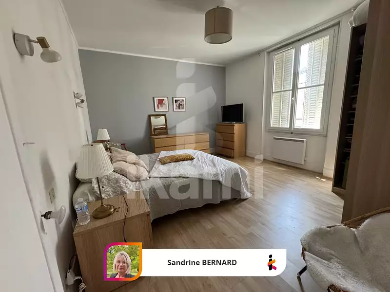 Maison, 227 m²